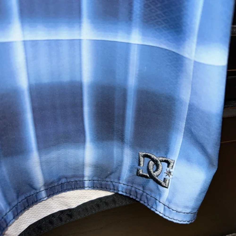 DC Apparel Swim Trunks Board Shorts 34 Blue‎
